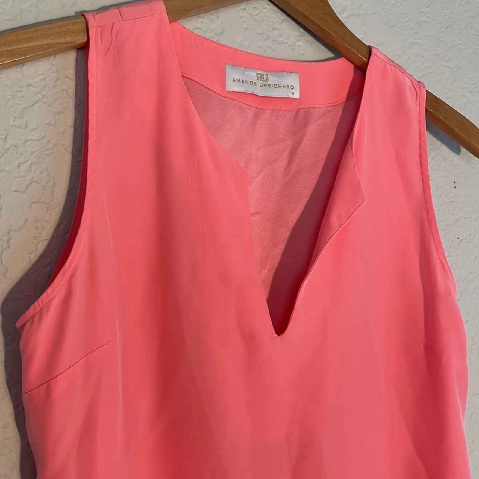Amanda Uprichard 100% Silk Coral Sleeveless Blouse Top V Neck Preppy Office - Image 2