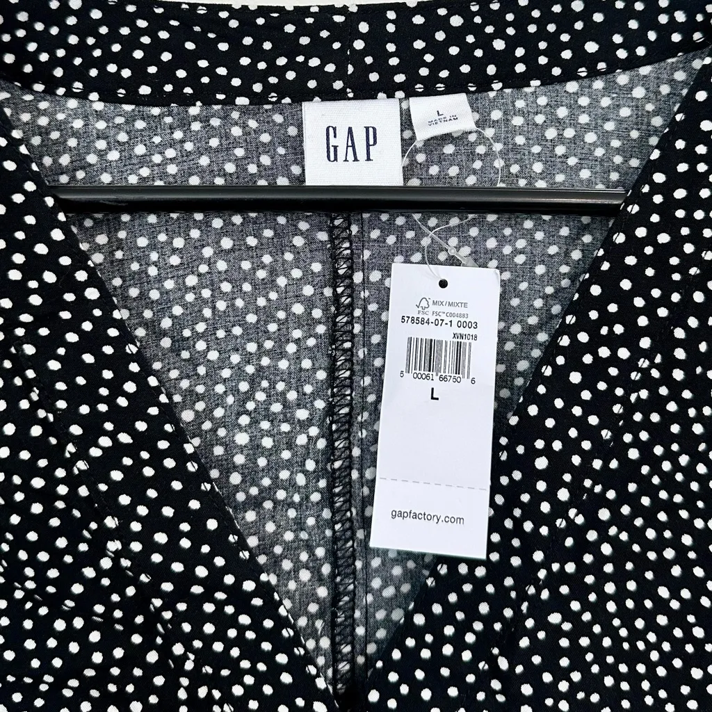 NWT GAP Black and White Polka Dot Cap Sleeved V-Neck Dress - Size: Large - Image 3