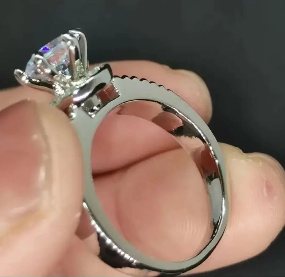 Stainless Steel Gorgeous Silver Simulated Diamond Inlaid Ring Size 7 - Image 4