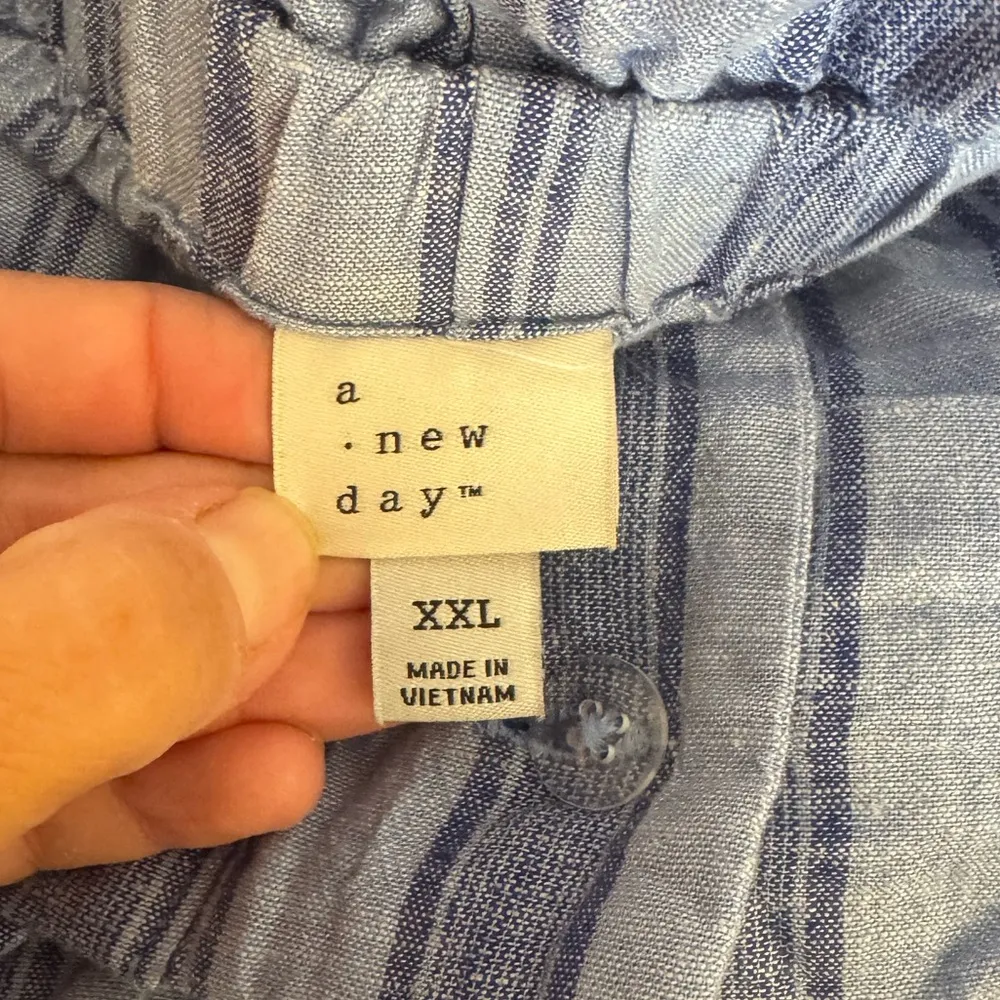 NWT! Women’s A new day blue stripe linen blend shorts high waist waist belt XXL - Image 4