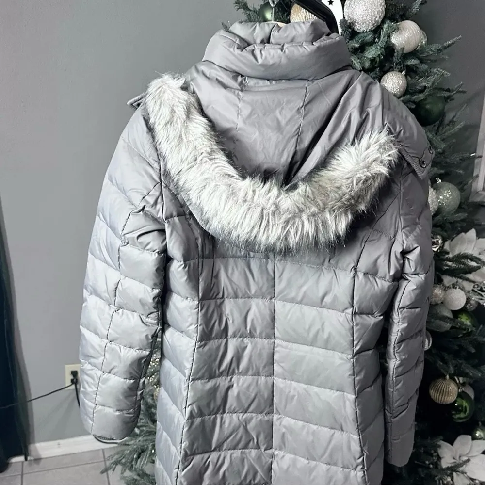 Michael Kors Womens Gray Fur Trim Hooded Long Sleeve Puffer Jacket Size Small - Image 10