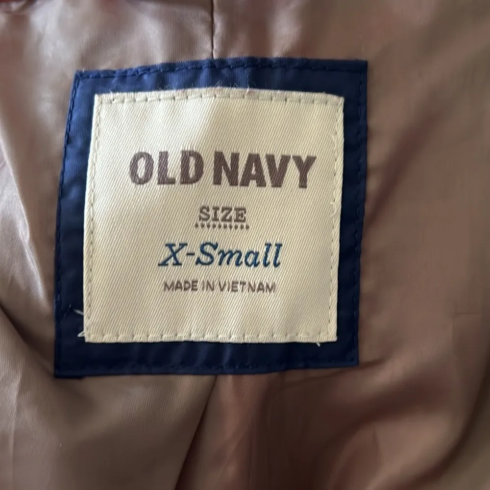 Classic Double-Breasted Women's Coat - Image 5