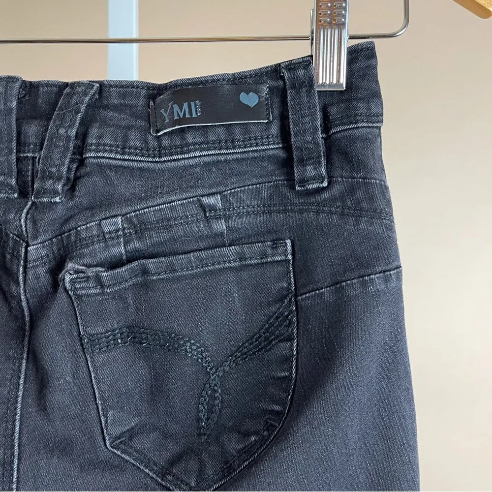 YMI Size 3 Distressed Raw Hem Dark Black Beachy Grunge Skater Streetwear Skinny - Image 7