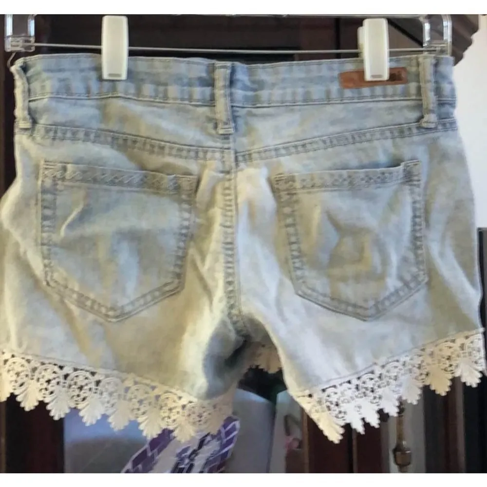 Lei Low rise jeans shorts size 1 - Image 2