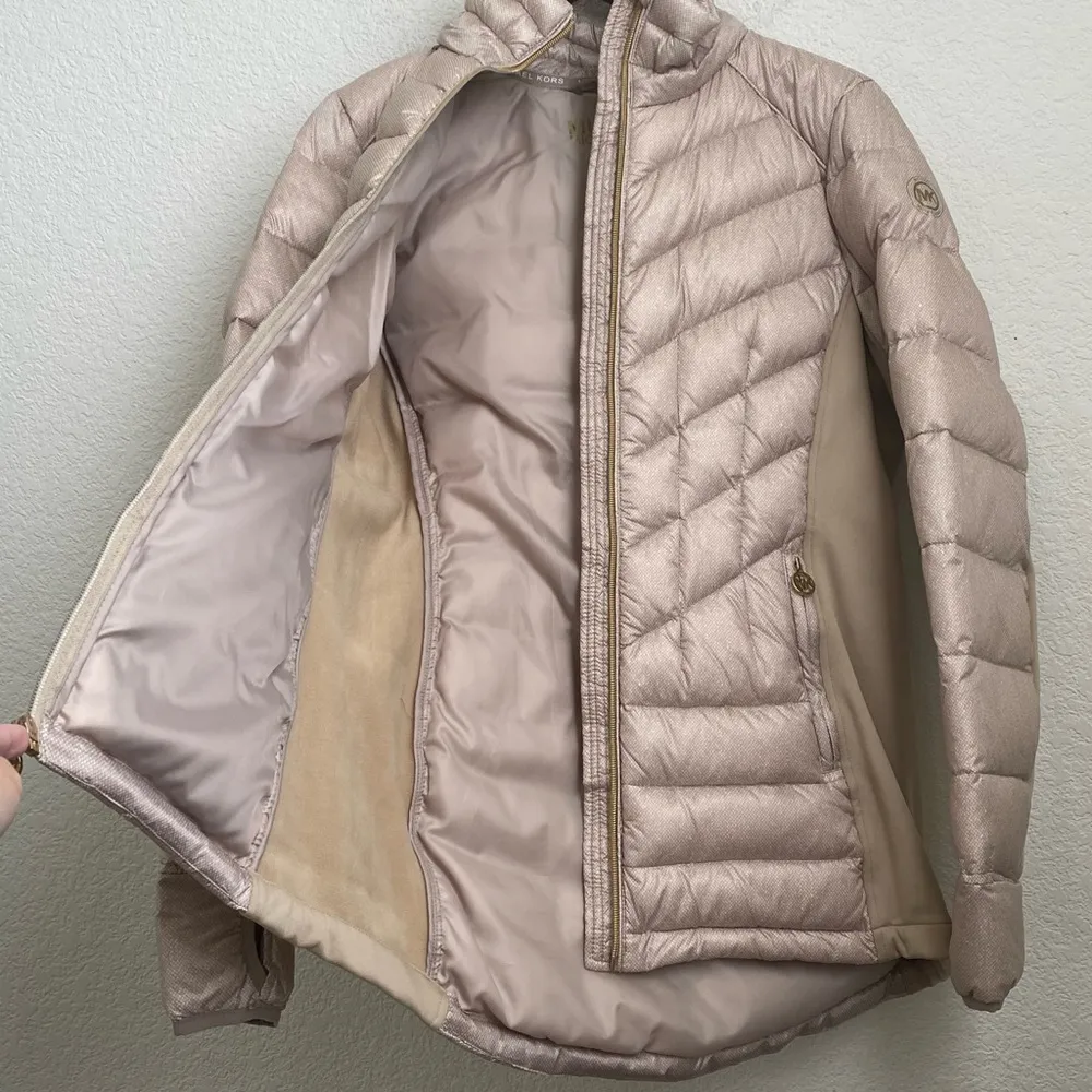 MICHAEL Michael Kors Beige Satin Specks Chevron Quilted Puffer Jacket Size M - Image 6