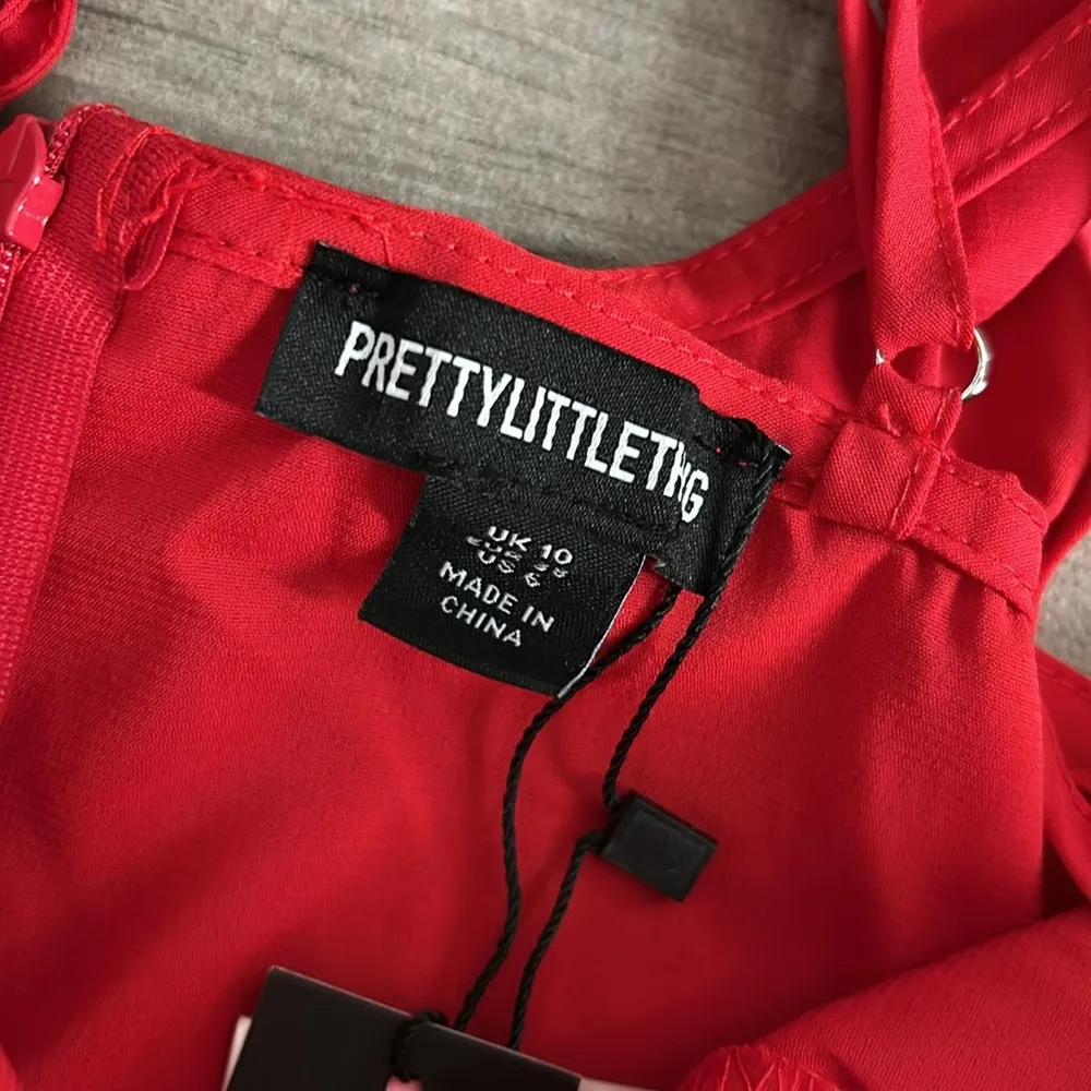 Pretty little thing red cold shoulder ruffle detail maxi dress - Image 5