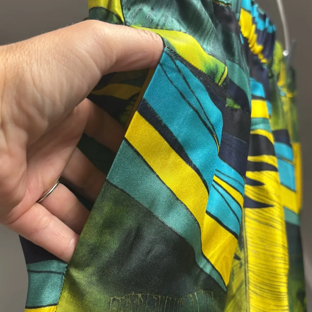 J. Crew 100% silk Jungle Tropical tapered pull on pant size 12 - Image 4