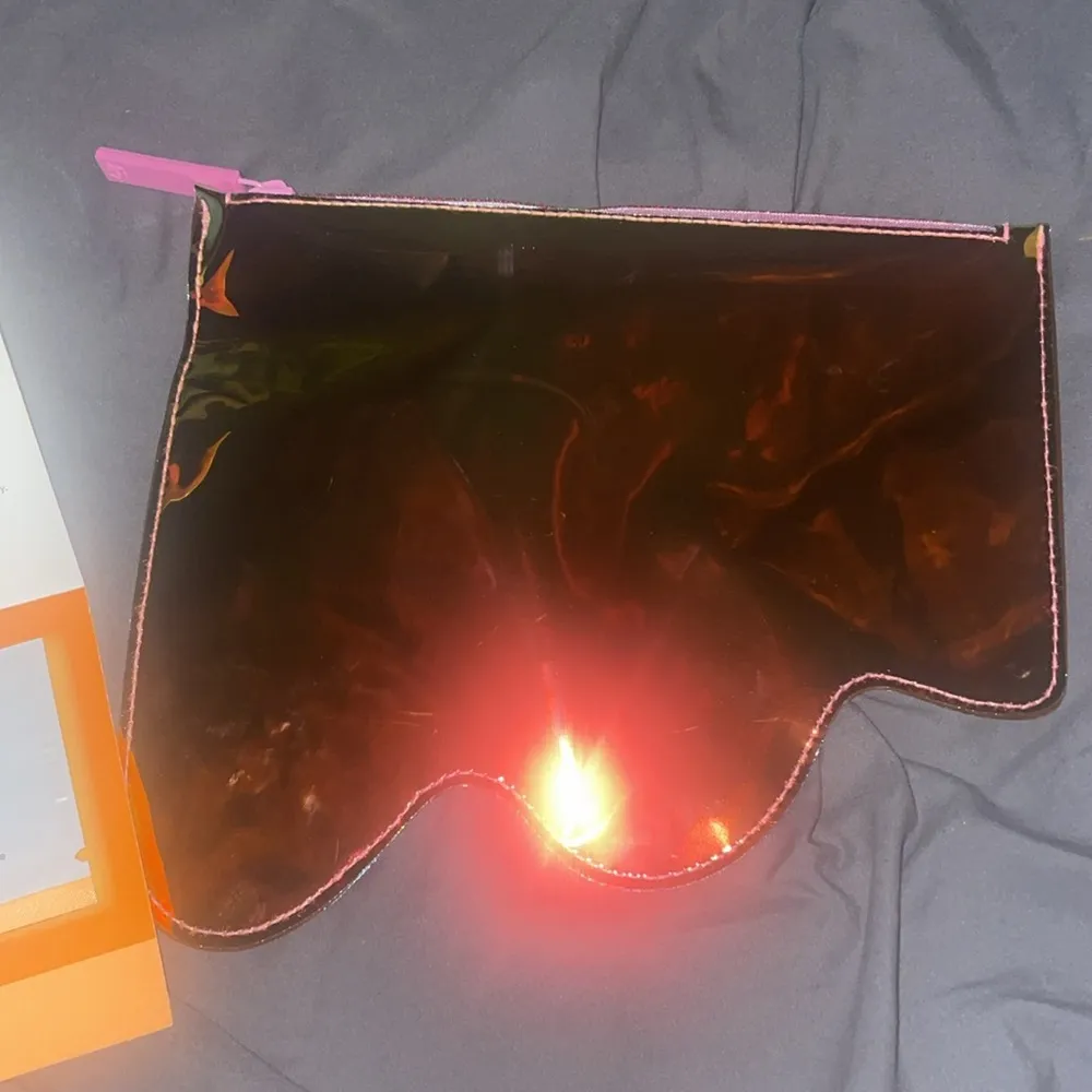 Drunk elephant makeup bag Holographic - Image 3