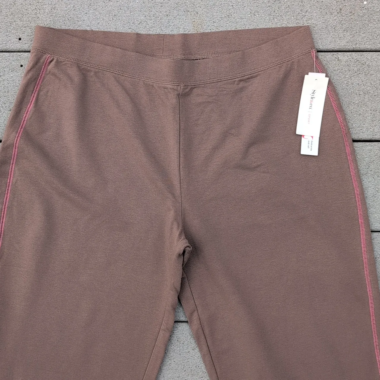 NWT Style & Co Sport Mid-Calf Loose Fit Capri Pants - Image 2