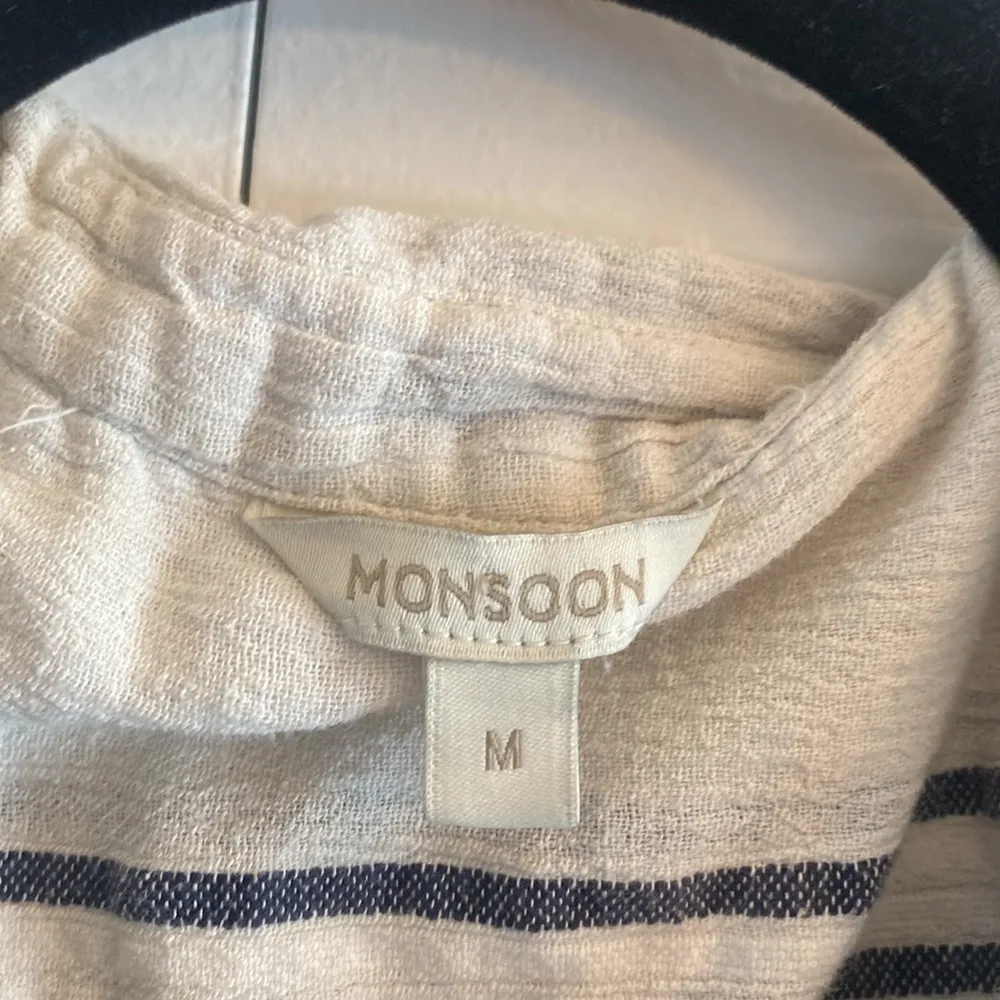 Monsoon sleeveless button up dress cream colored with‎ navy stripes size M - Image 5