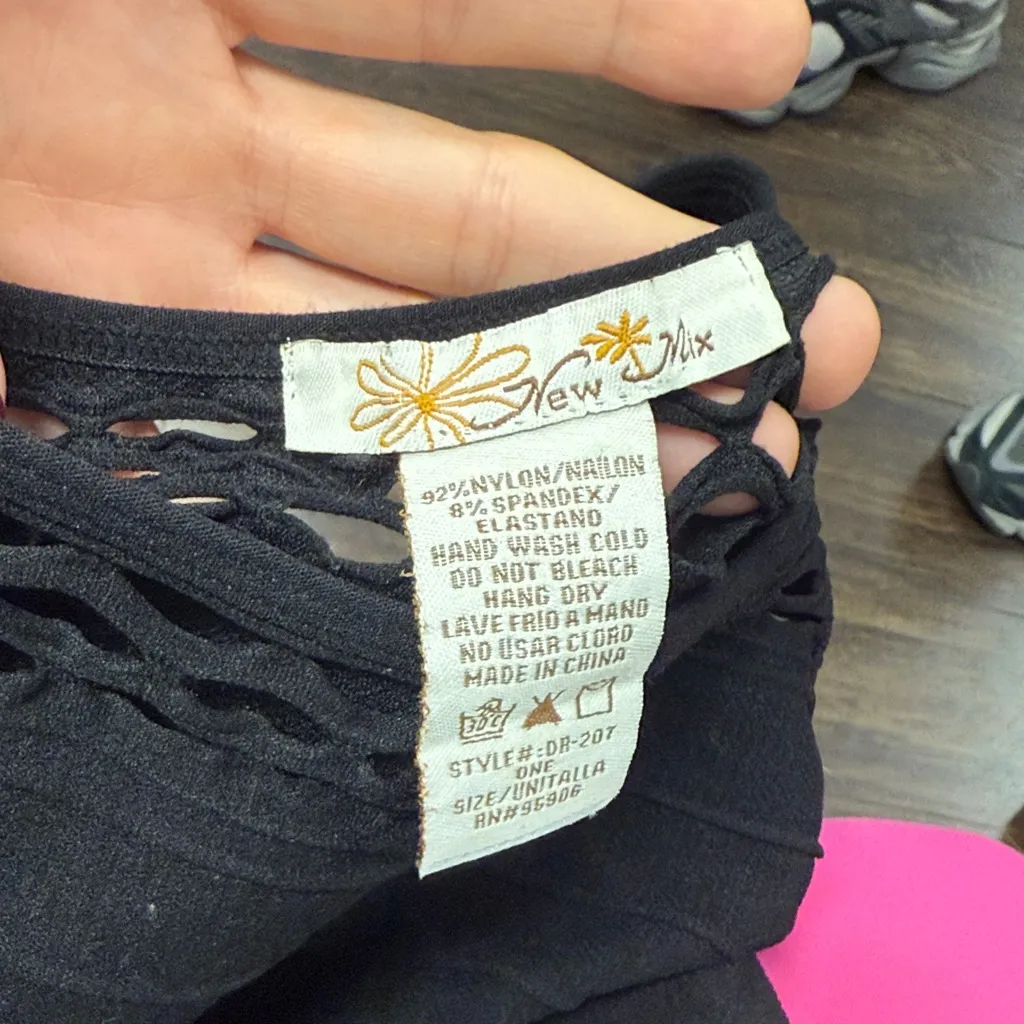 New Mix Black Midi Dress with Cutout Detail - Image 2