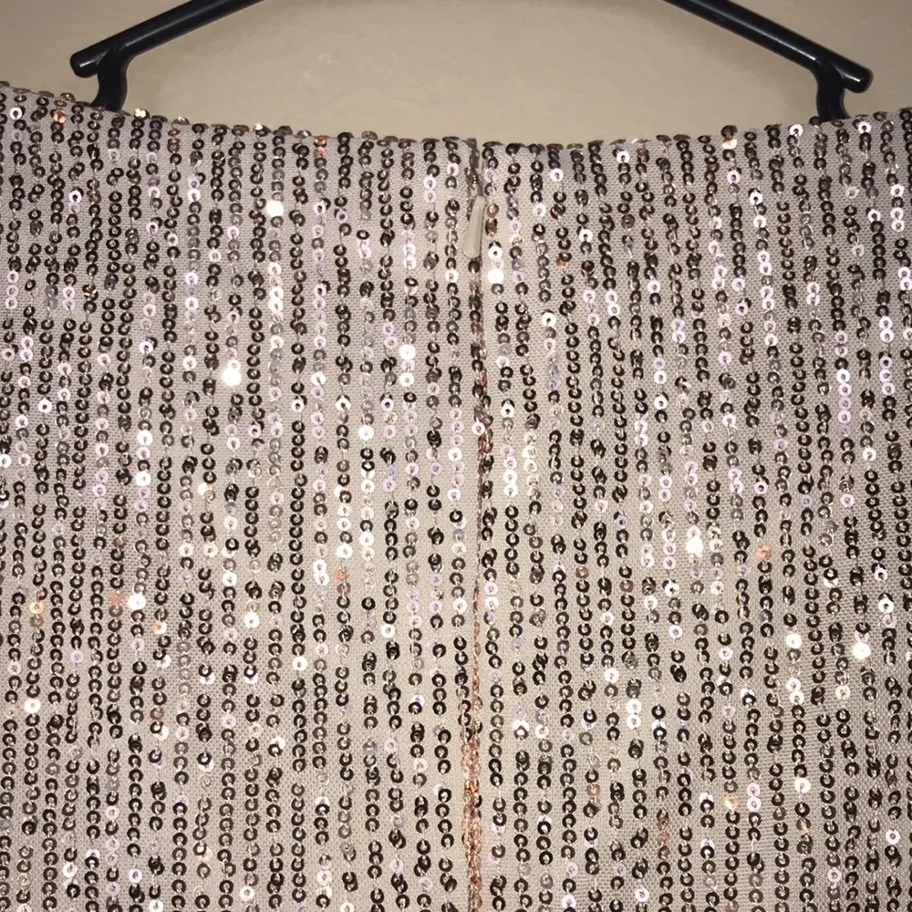 NWT Ieena for Mac Duggal Women’s Gold Sequins Mesh Faux Wrap Long Sleeve Dress - Image 10