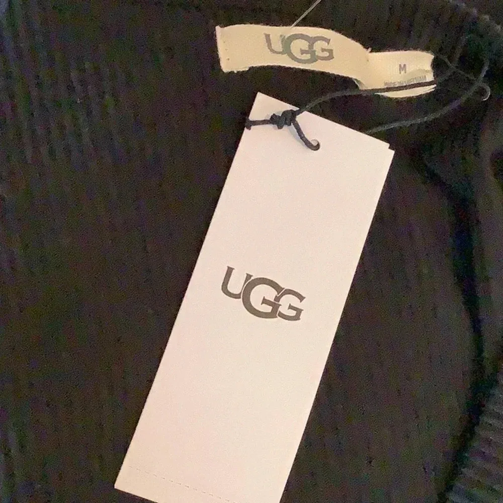 UGG  Size Medium Black Ribbed Three Button Long Sleeve Top. New With Tags. - Image 7