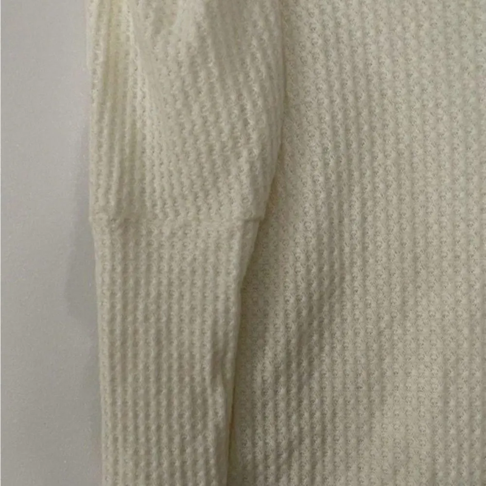 Ivory textured blouse  Size Small NWOT - Image 3