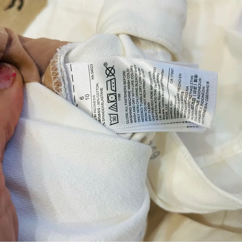 Gap best girlfriend white jeans size 6 R 28 - Image 8