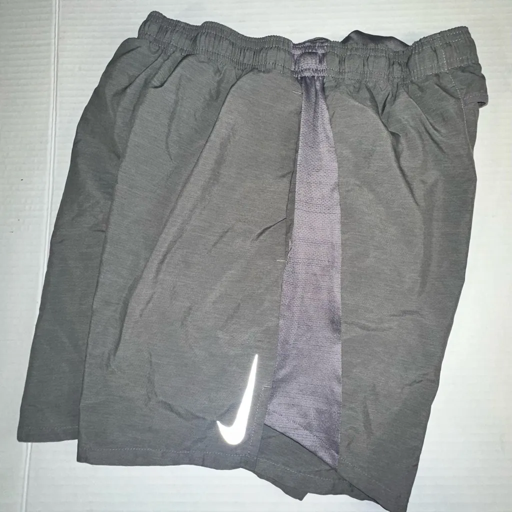 Nike‎ Dri-Fit Gray Workout Running Short with Inner Panty Women Size Small - Image 5