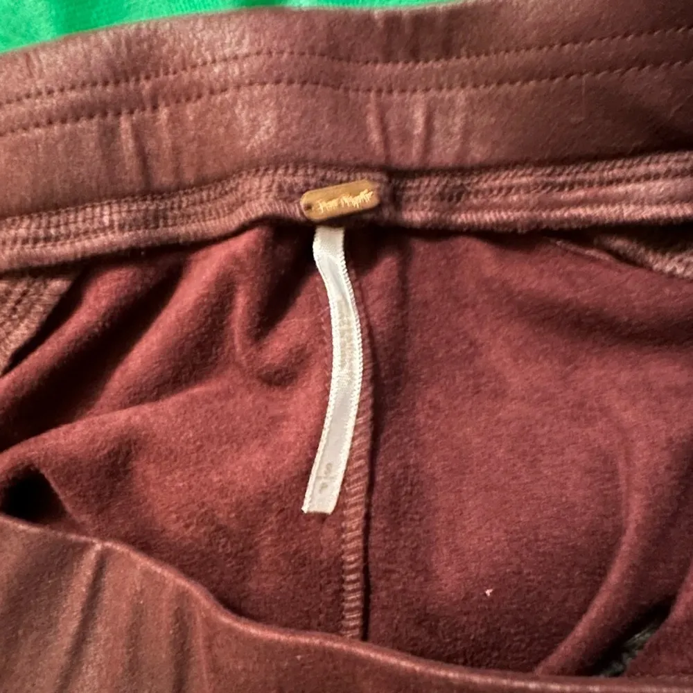 Free People - Midnight Vegan Faux Suede
Leggings Size S - Image 5