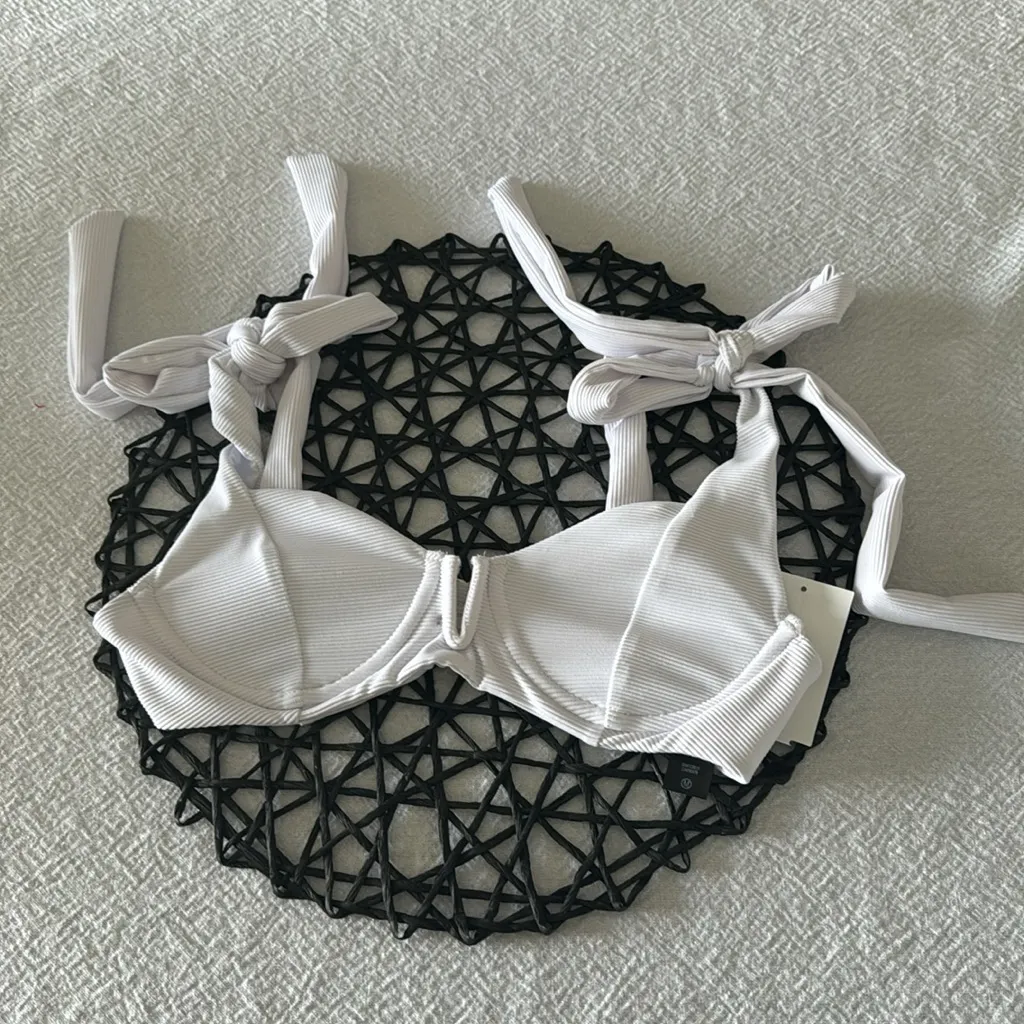 Beach Riot Blair Underwire Bikini Top, White, Size Large , $118 - Image 4