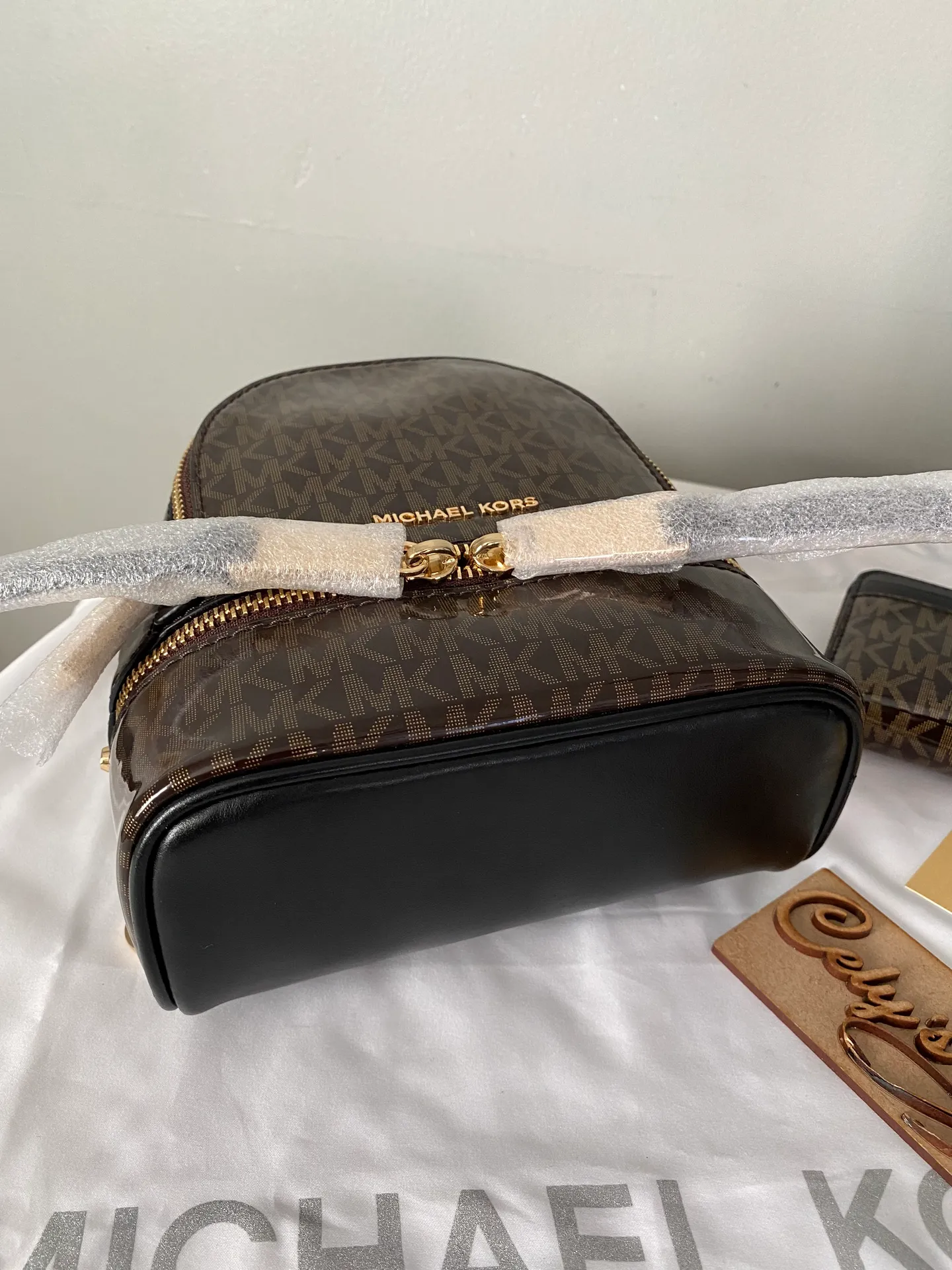 Michael Kors XS Rhea Backpack Set - Image 7