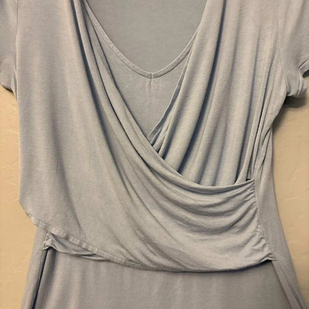 A:glow light blue maternity and nursing top size small - Image 6