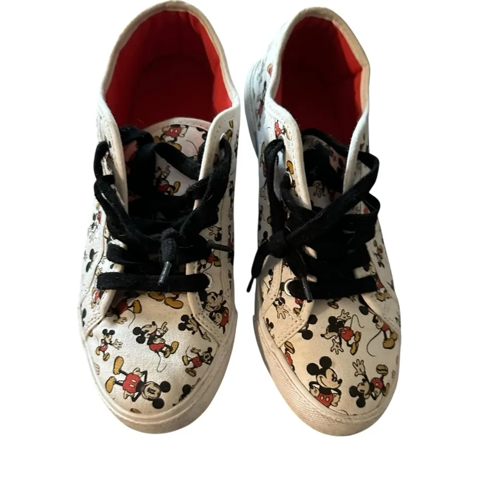 Disney Womens size 9 Sneakers - Black, White, and Red - Image 2