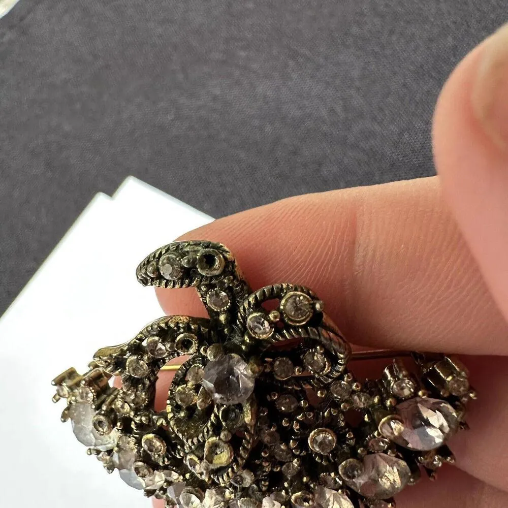 Hollycraft Corp 1950 Signed Fan Shape Rhinestone Brooch Pin - Image 3