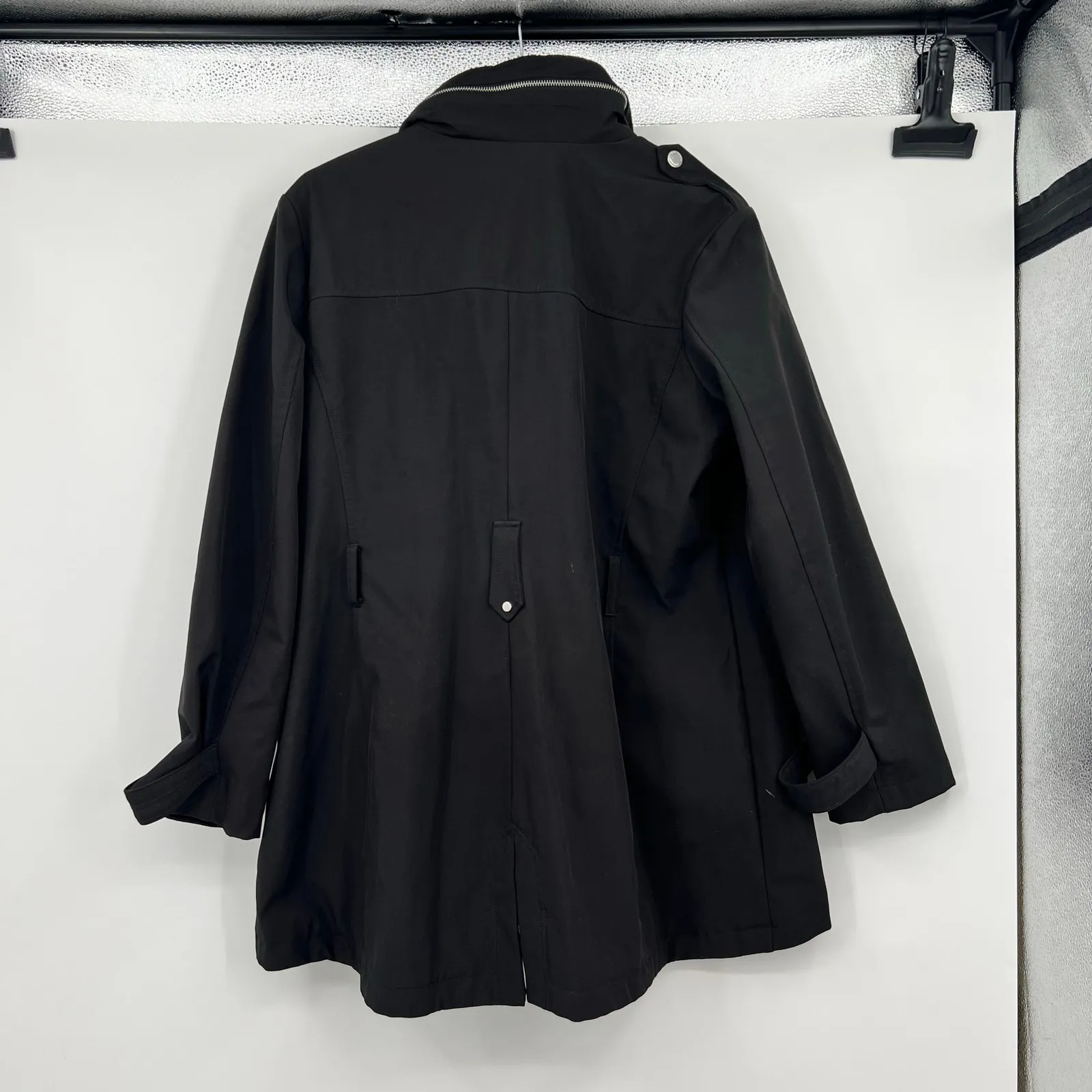 Michael Michael Kors black asymmetrical front zip packable hood black coat sz XL - Image 4