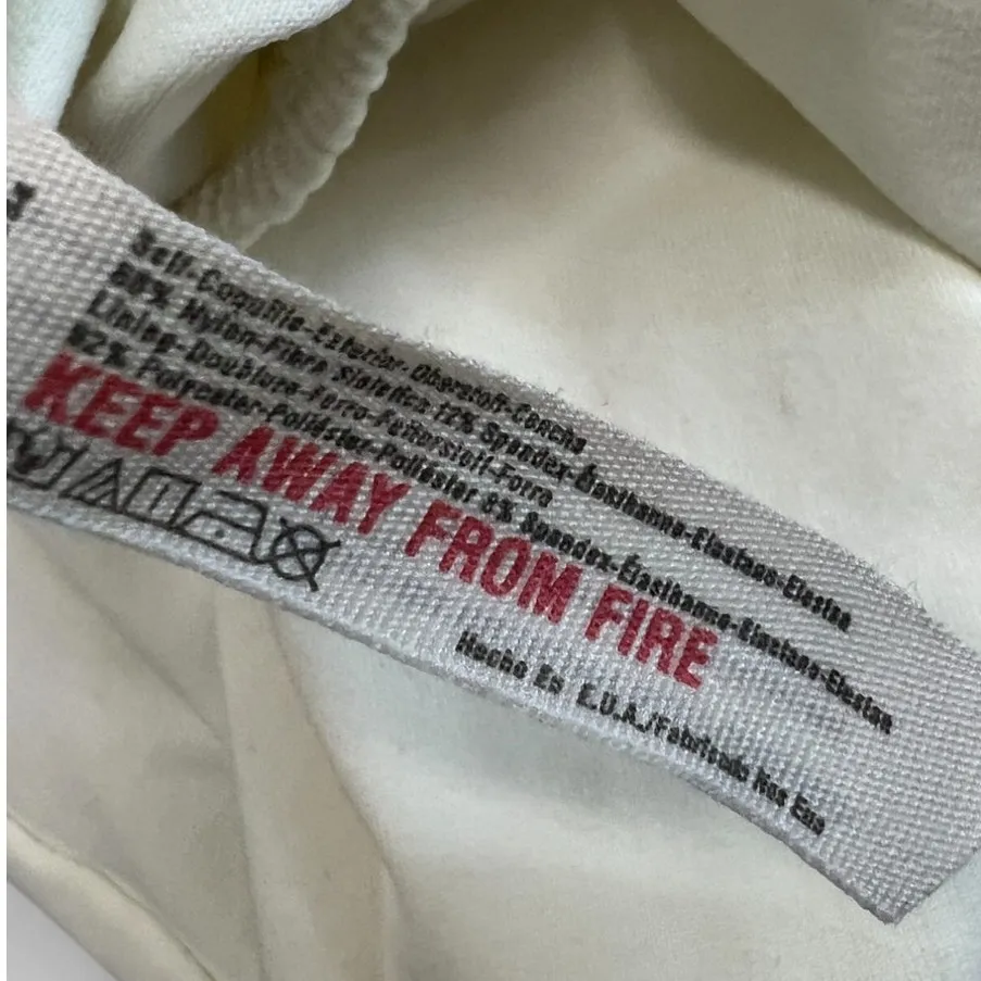 FREE PEOPLE INTIMATELY | M | Square Eyes Cap Sleeve Thong Bodysuit in Cream - Image 9