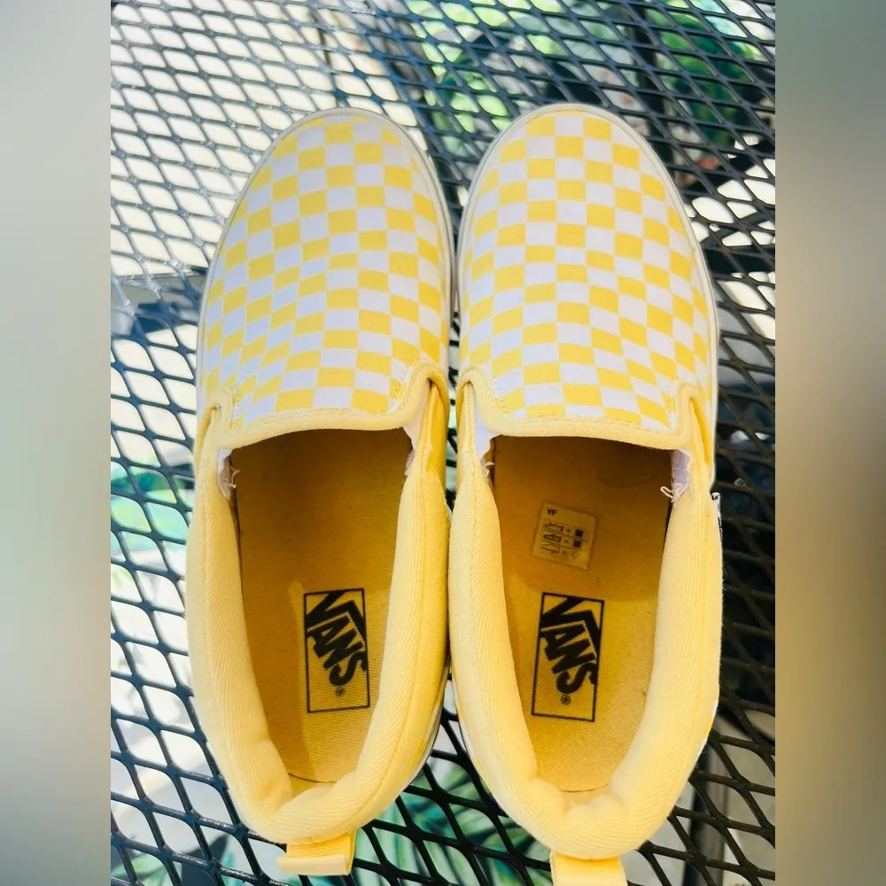 Van's Classic missy  5.0 Checkered Sneaker Shoes Yellow And White Fabric - Image 6