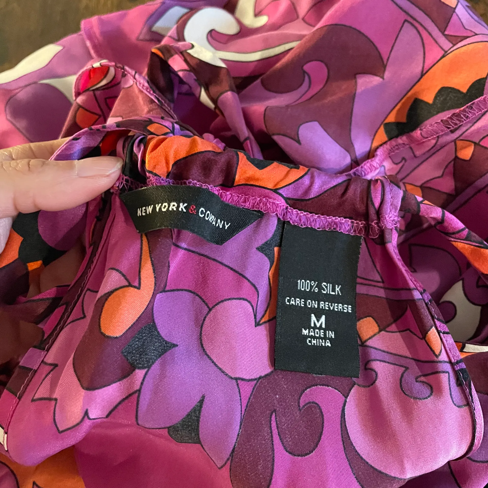 new york & co 100% silk halter top - Image 9