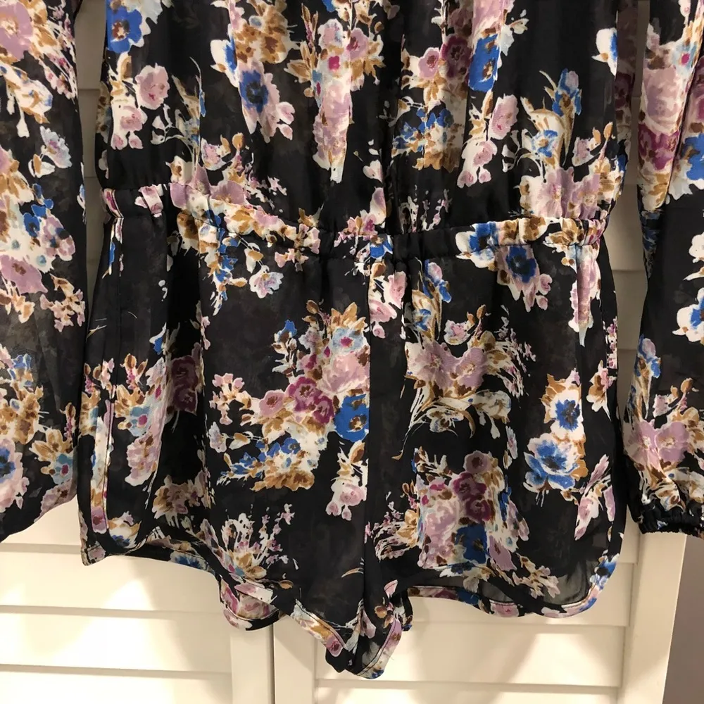 NWOT Show Me Your Mumu Romper - Image 3