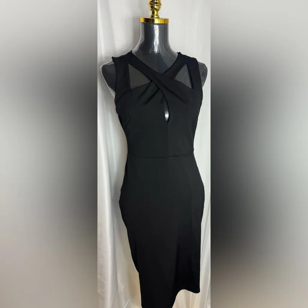 Windsor Black Sleeveless Dress peek hole front elegance classic bodycon Large - Image 4