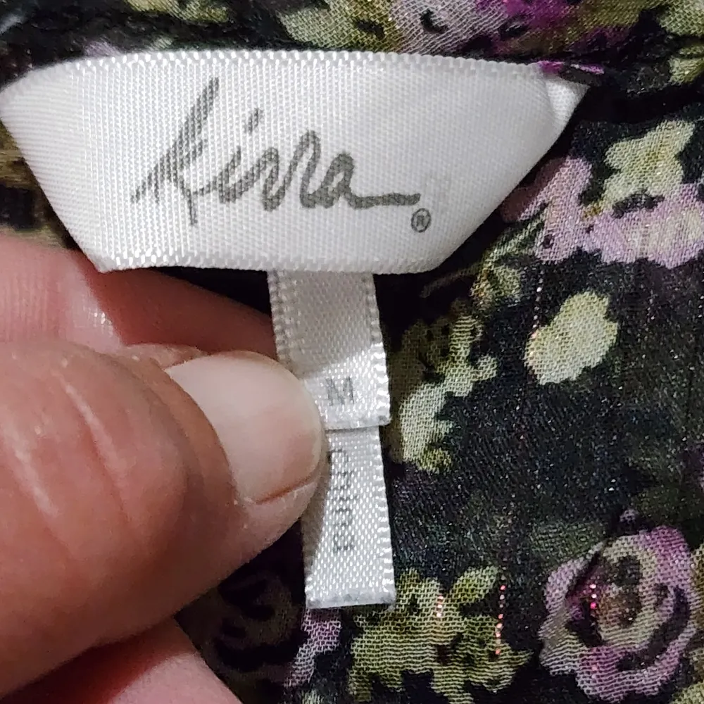 Kirra Black Purple Ditsy Floral Tulip Back Sheer Blouse Size Medium - Image 5