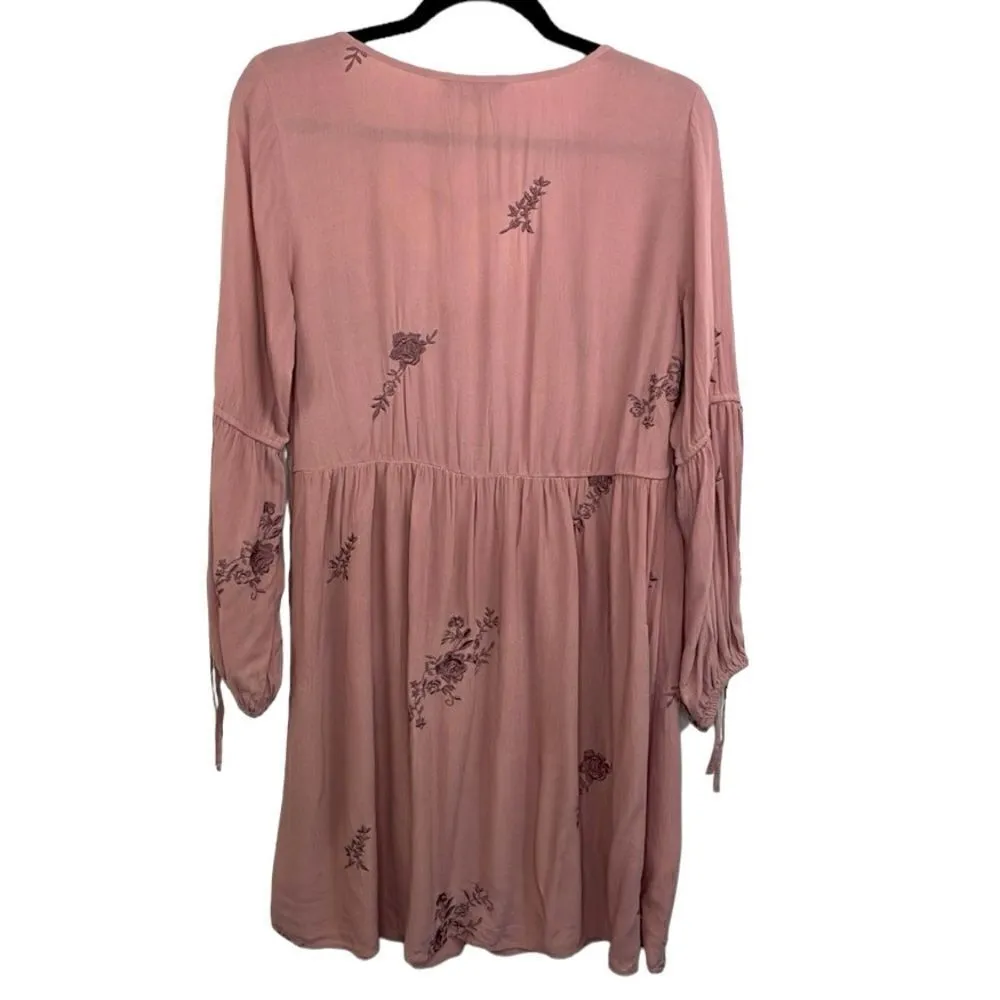American Eagle Pullover Embroidered Mauve Boho Dress size Medium - Image 2
