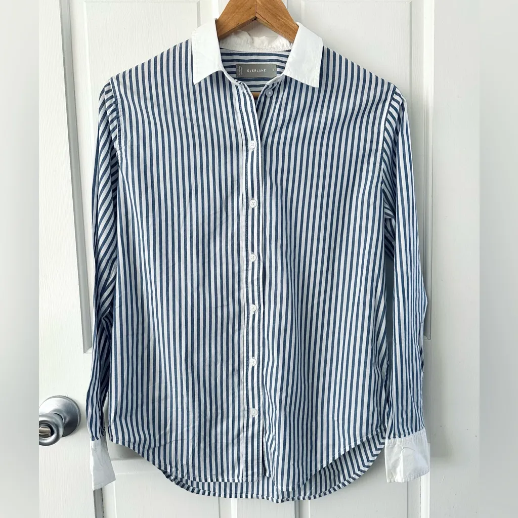 EVERLANE The Must-Have Shirt in Silky Cotton  Mariner Blue White Stripe Size 0 - Image 6