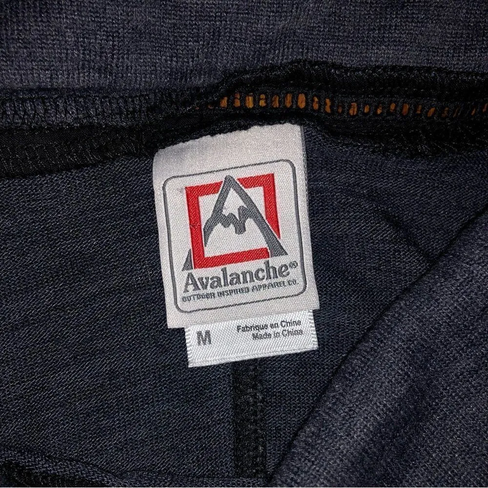 NWT Avalanche Cowl Gray Sweater Size Medium - Image 12