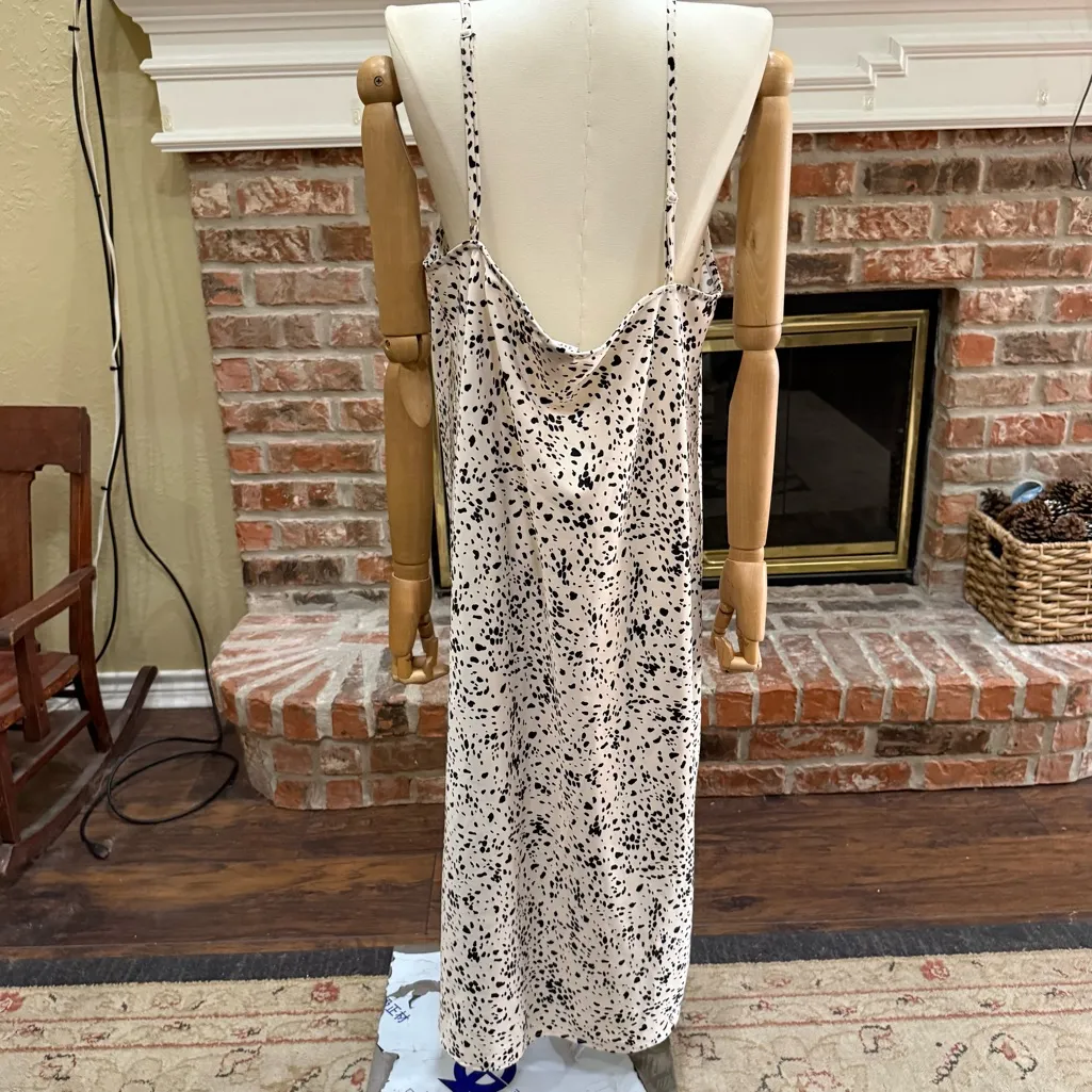 Spotted A New Day midi dress with a lace neckline and slit / XL / EUC - Image 2