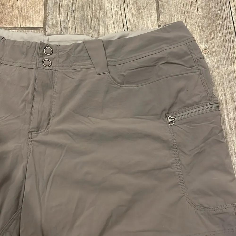 Outdoor Research Gray Cargo Shorts Versatile and Durable Size 12 - Image 3