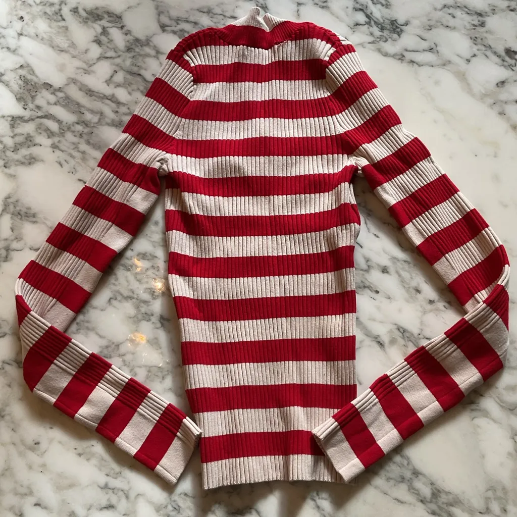 EUC Madewell NT749 Red and Cream v-neck ribbed stripe Sweater S Seam Separated - Image 4