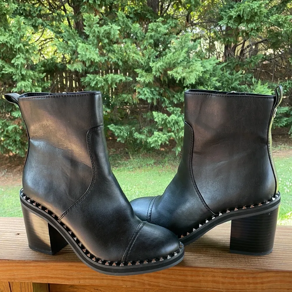 Circus by Sam Edelman Black Frazz Booties - Image 4