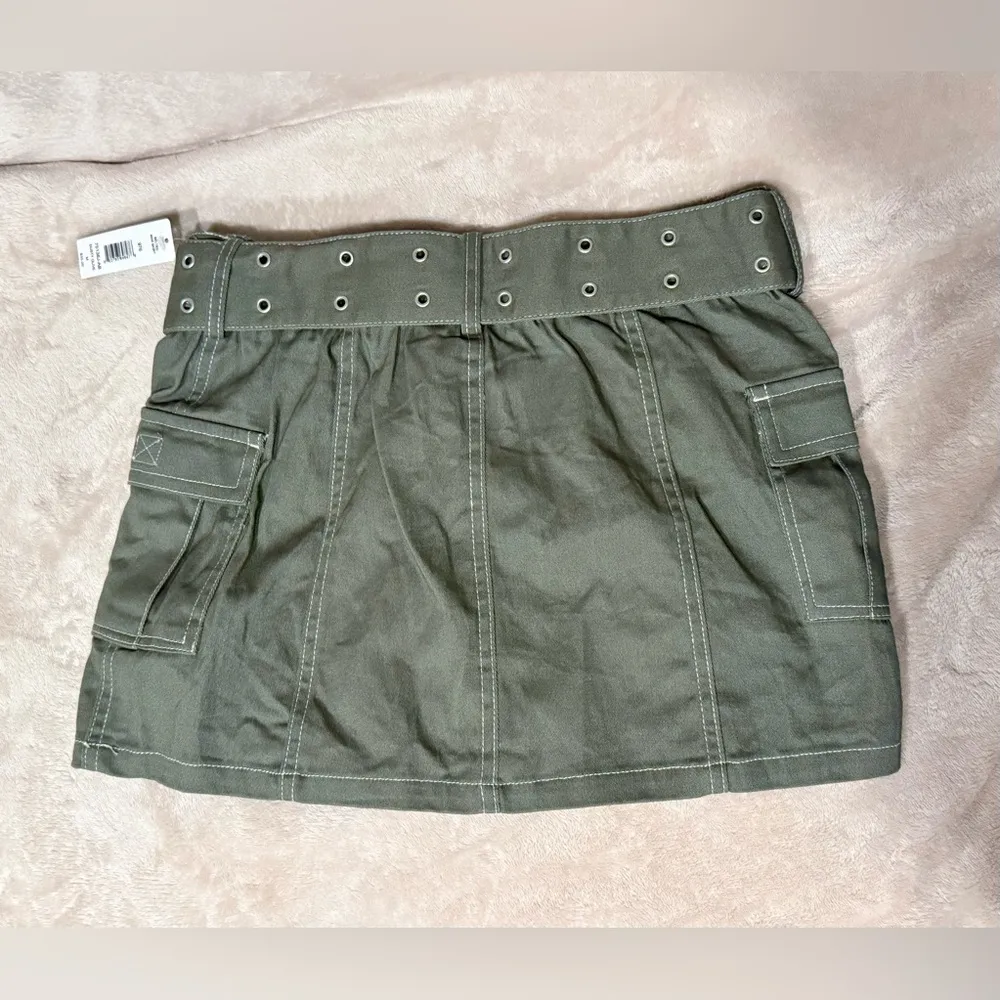 Justify  Dusty Olive Belted Mini Skirt Women’s Size Medium - Image 3