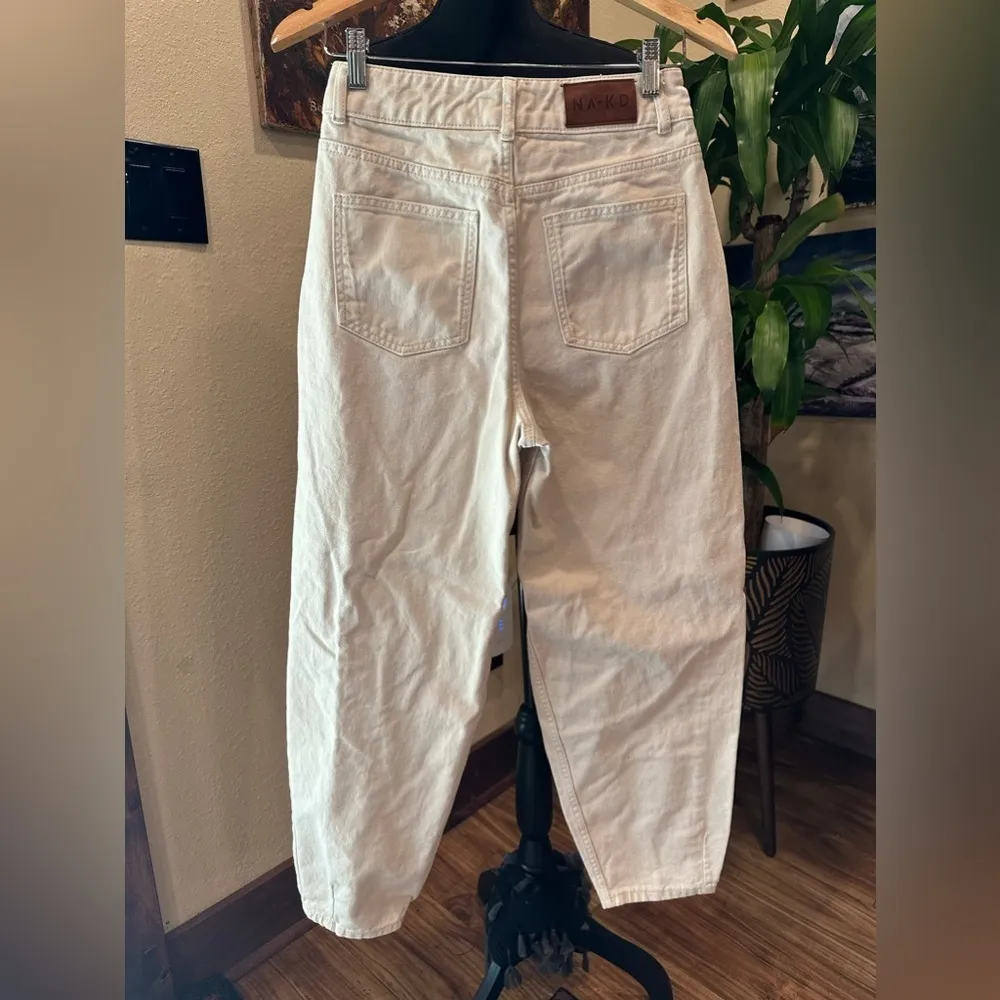 EUC  NA-KD VINTAGE neutral color cotton pants ballon legs Sz 36 - Image 2