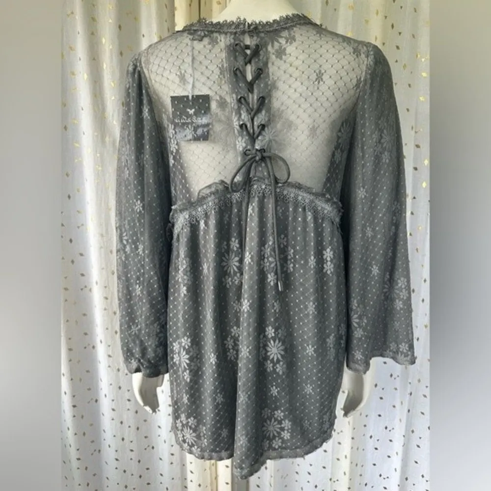 Women's Gray Floral Lace Baby Doll Sheer Lace Up Back Blouse Top NWT Size L - Image 9