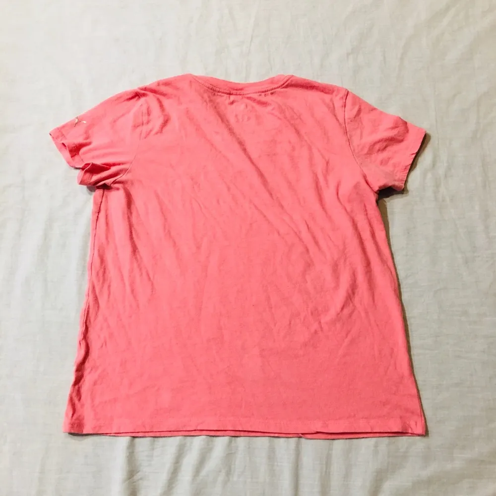 NWOT Puma Pink Medium Tshirt V Neck - Image 6