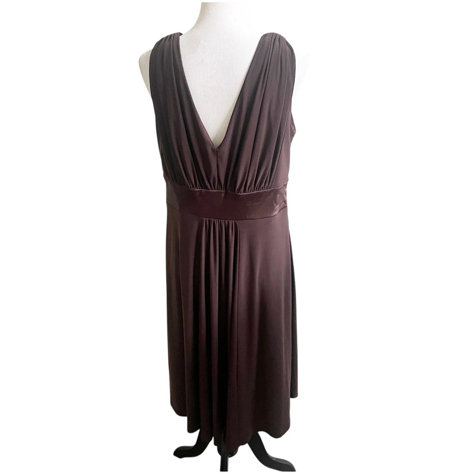 Jones Wear Jersey Dress Size 16 Brown Midi Satin Empire Waist Deep V Neck Draped - Image 2