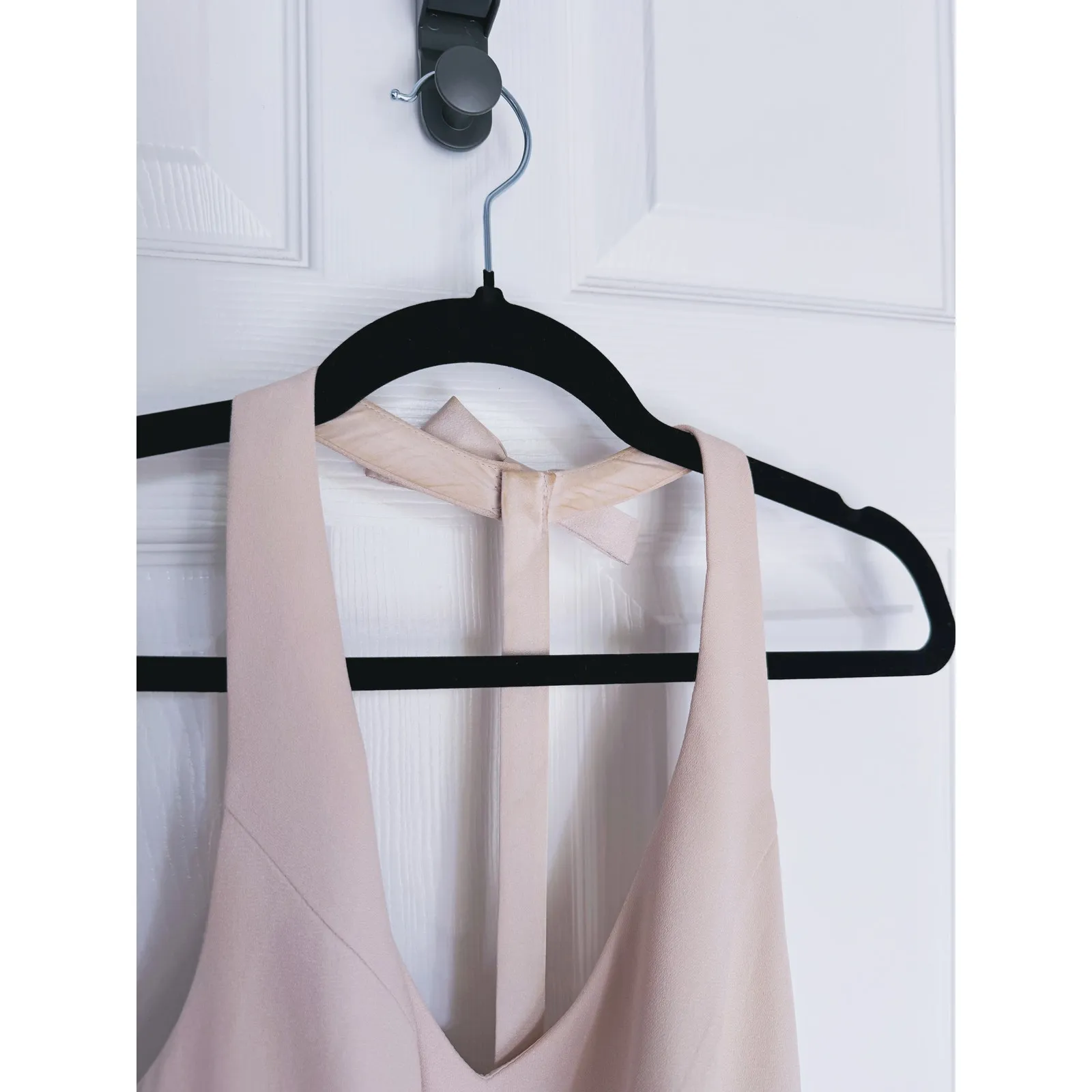 Vera Wang Formal Evening Gown V-Neck Halter Dress Size 4 Champagne Bridesmaid - Image 4