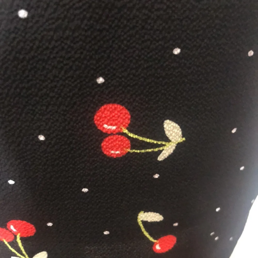 cherry cold shoulder shirt size large - Image 7