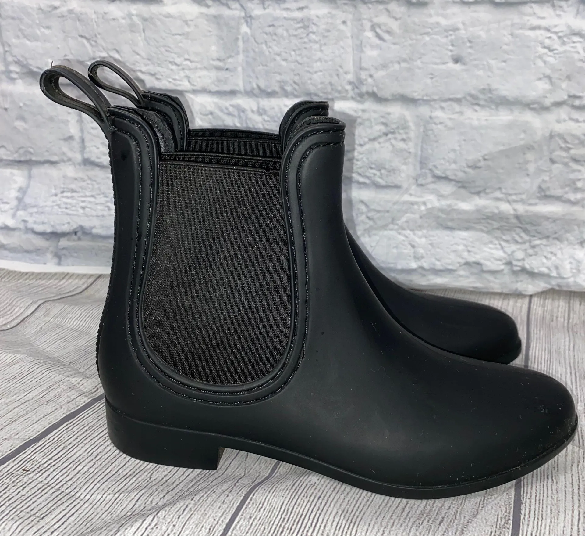 rubber ankle boots with elastic sides black sz 6 - Image 2