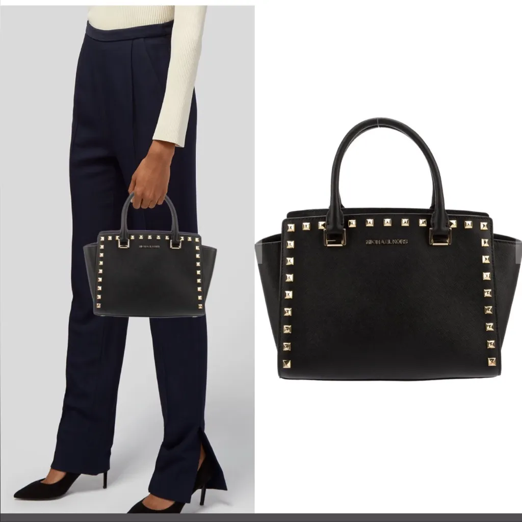 MK Michael Kors gold studded black handbag with heart keychain 🖤 - Image 13