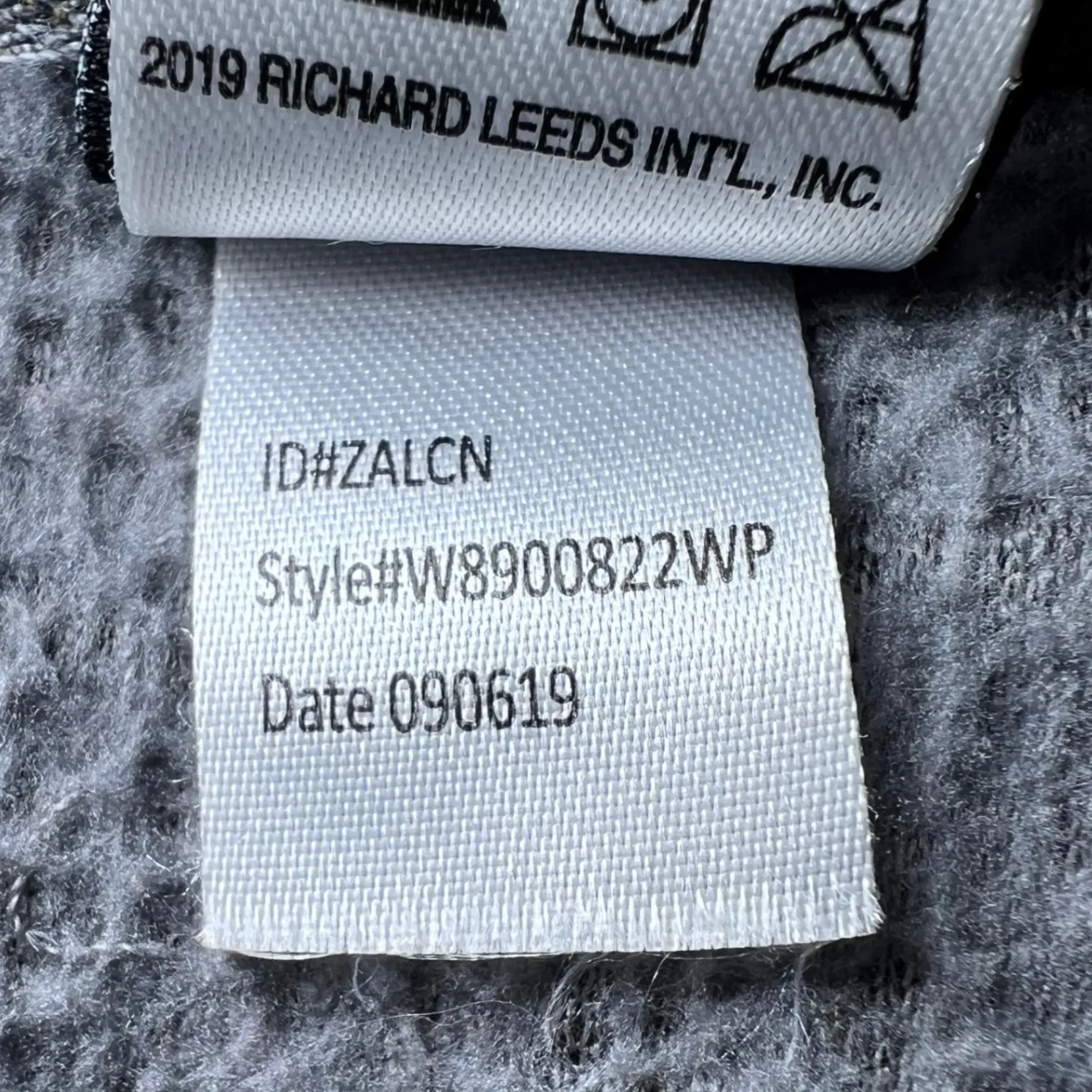 Disney Winnie the Pooh "Ok But First Hunny" Sherpa Sweatshirt Womens 3X Cozy - Image 11